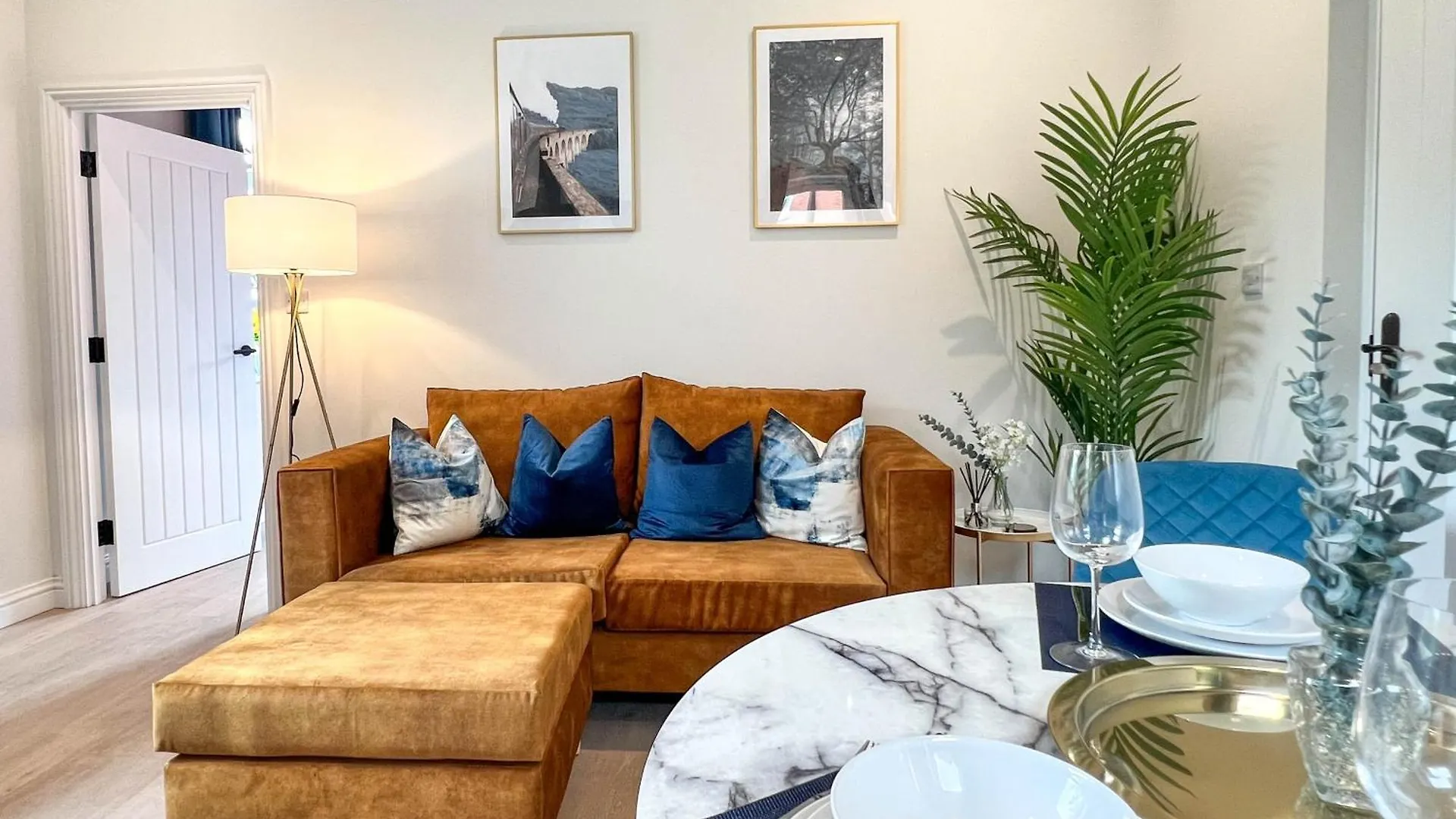 Hanover Apartments - Stylish 1 Bedroom Suites, Sheffield City Centre - Hosted By Stay Host Save