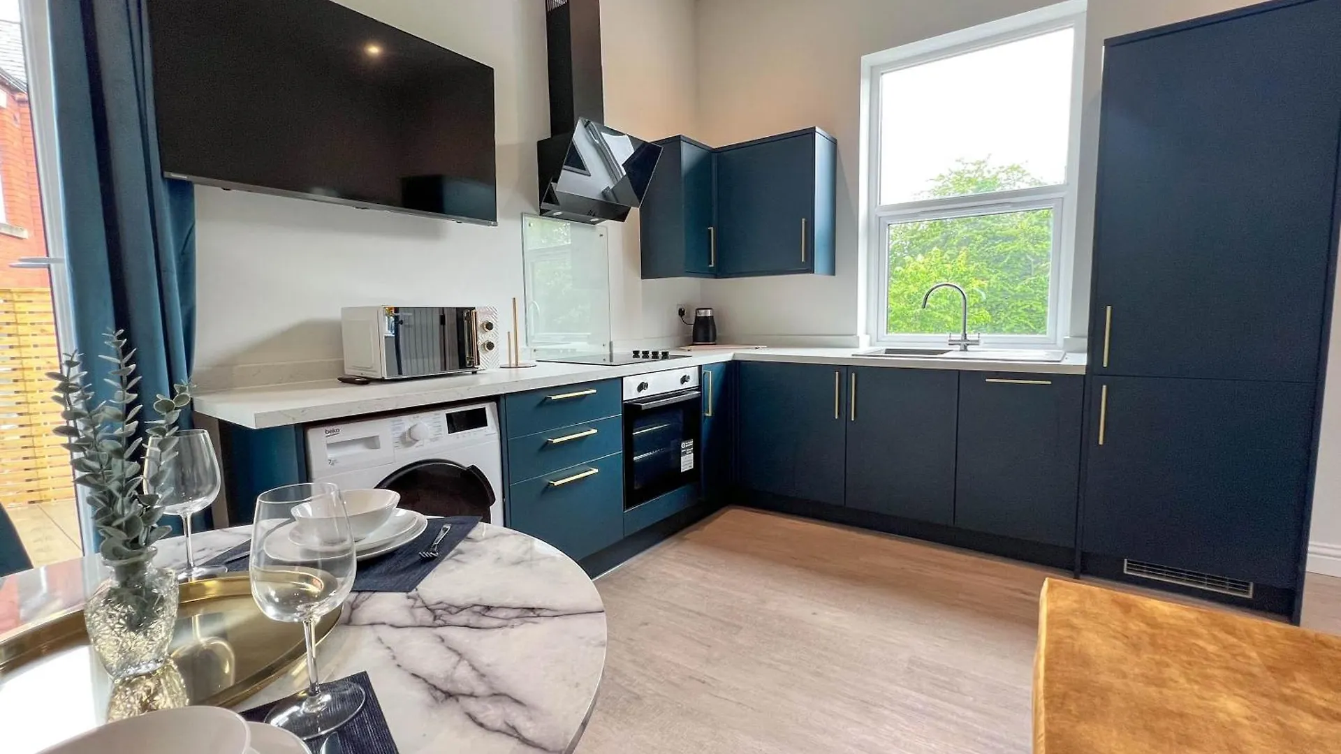 Hanover Apartments - Stylish 1 Bedroom Suites, Sheffield City Centre - Hosted By Stay Host Save