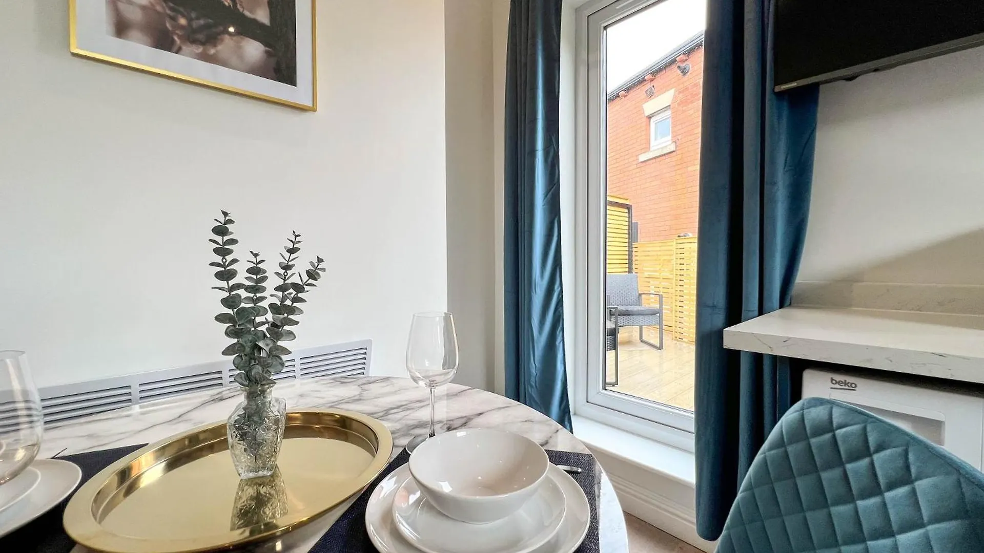 Hanover Apartments - Stylish 1 Bedroom Suites, Sheffield City Centre - Hosted By Stay Host Save