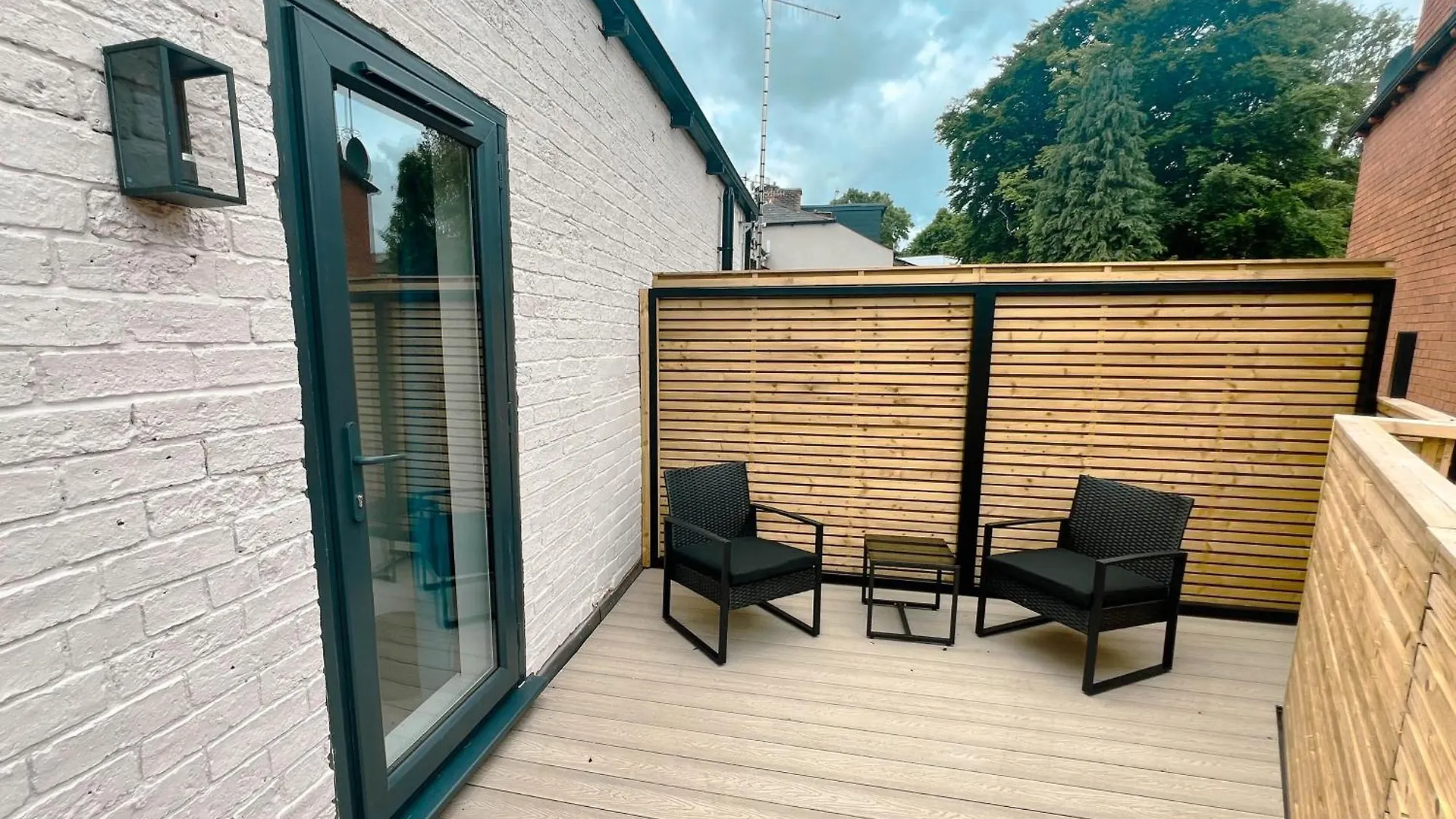 Hanover Apartments - Stylish 1 Bedroom Suites, Sheffield City Centre - Hosted By Stay Host Save